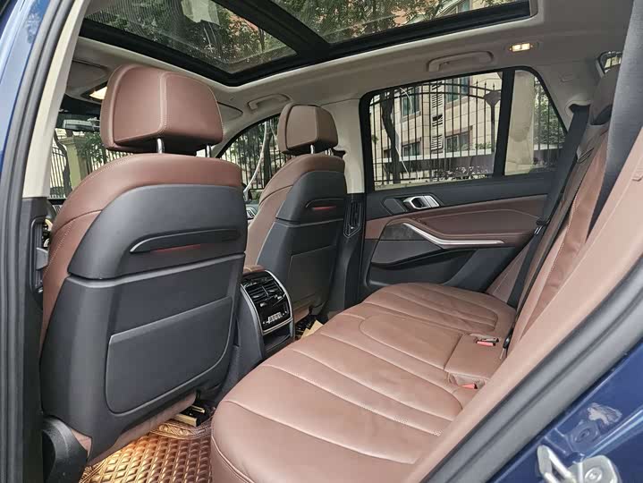 BMW X5 2019 x Drive 40i M — фото 7