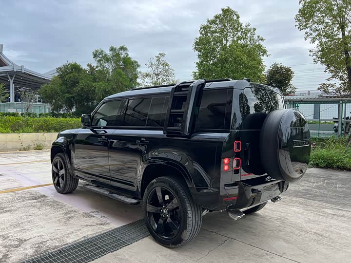 Land Rover Defender — фото 11