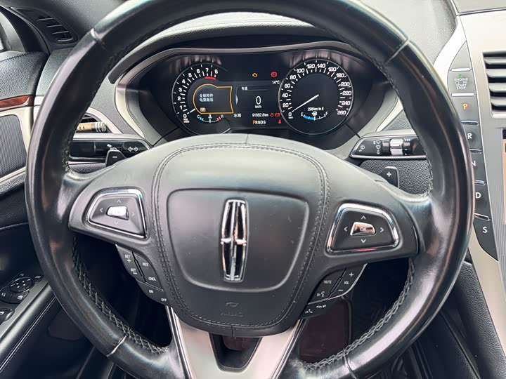 Lincoln MKZ 2019 2.0 T VI — фото 13
