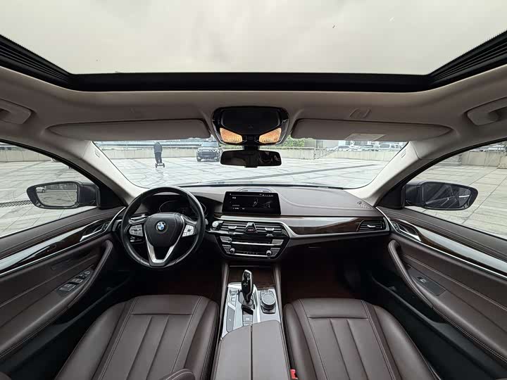 BMW 5-Series 2020 525 Li — фото 22