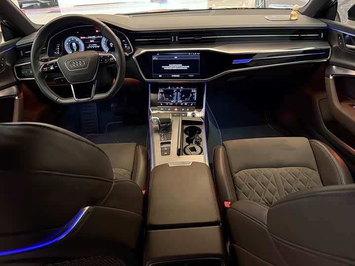 Audi A7L 2022 45 TFSI quattro S-line — фото 9