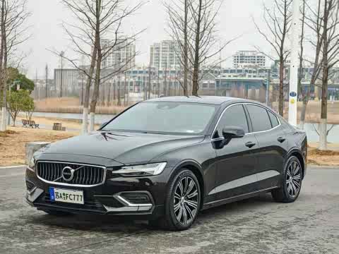 Volvo S60 2022 B 4 — фото 16