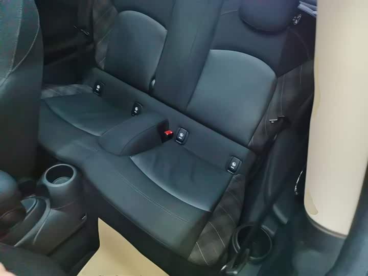 MINI Hatch — фото 17