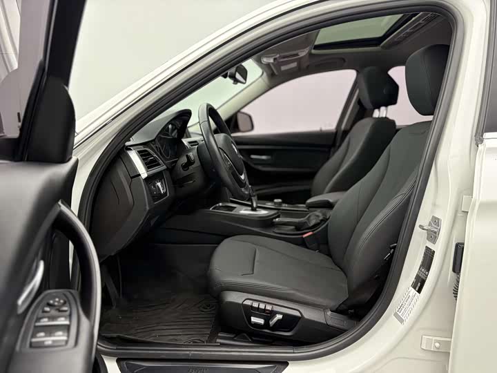 BMW 3 Series 320Li стиль — фото 5