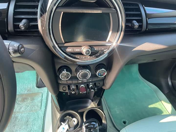 MINI Hatch — фото 15