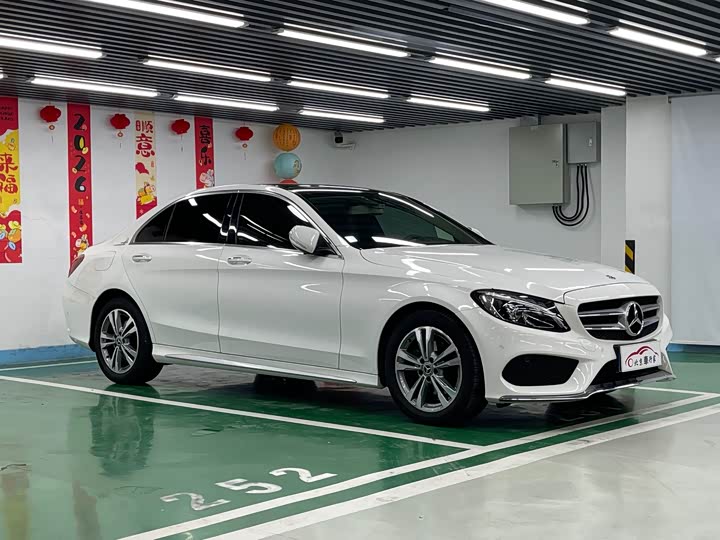 Mercedes-Benz C-Class 2018 C 200 L — фото 3