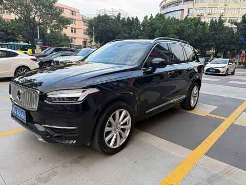 Volvo XC90 2018 T 6 7 — фото 30