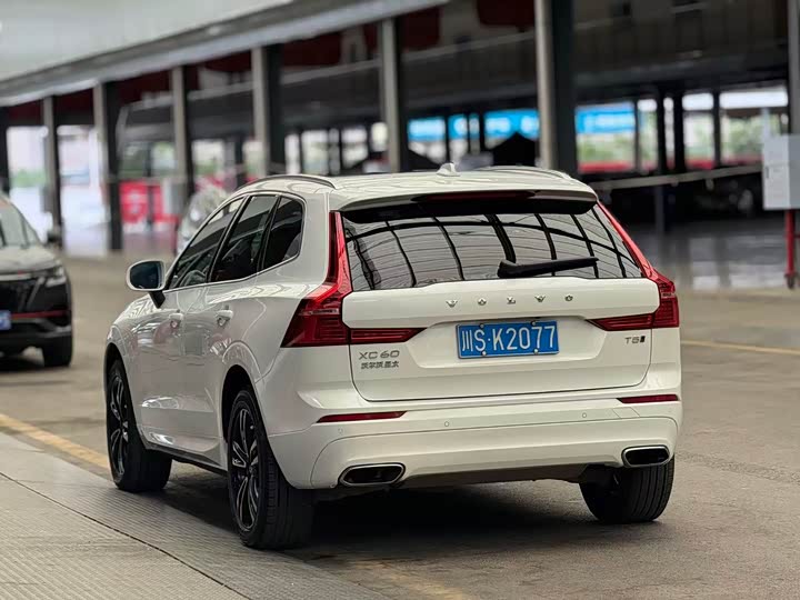 Volvo XC60 2019 T 5 4 WD VI — фото 15