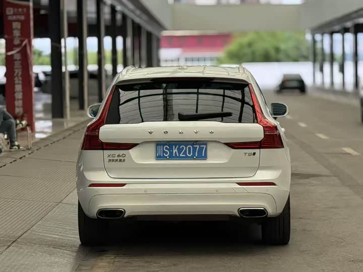 Volvo XC60 2019 T 5 4 WD VI — фото 14