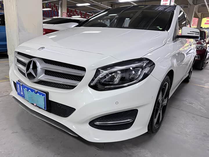 Mercedes-Benz B-Class 2017 B 200 — фото 1