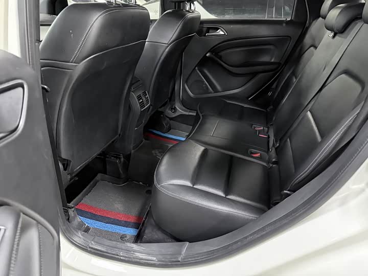 Mercedes-Benz B-Class 2017 B 200 — фото 10
