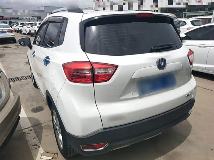 Changan CS15 2016 1.5 L AT — фото 5