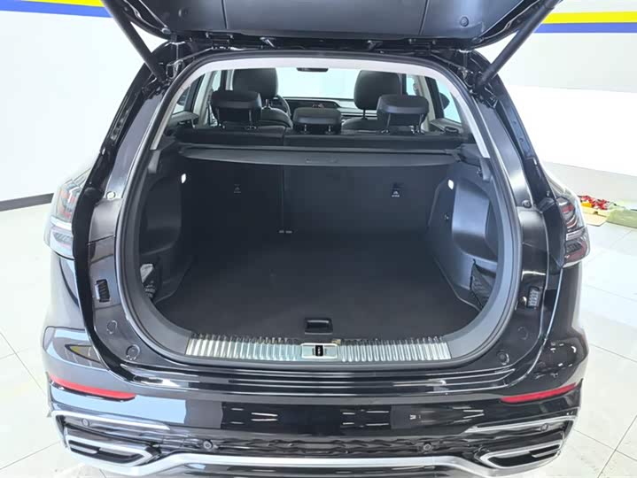 Hongqi HS5 2023 2.0 T Pro — фото 4