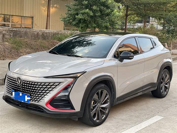 Changan UNI-T 2022 1.5 T Premium — фото 1