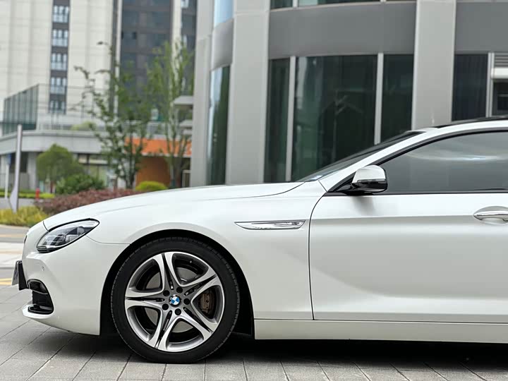 BMW 6-Series 2016 640i Gran Coupe — фото 32