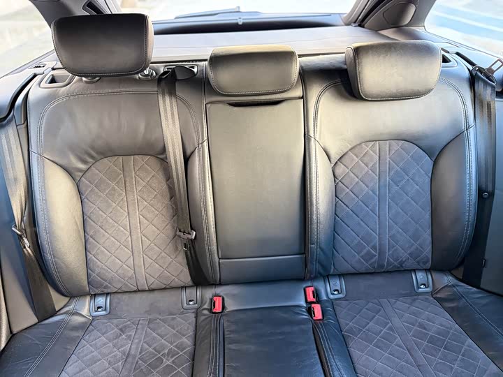 Audi RS6 2016 RS 6 4.0 T Avant — фото 19