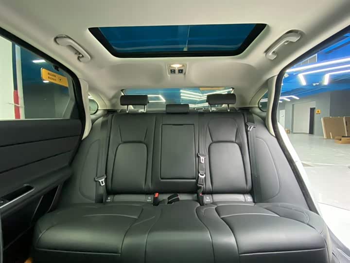 Jaguar XFL 2020 XFL 2.0 T P 200 2 WD — фото 24