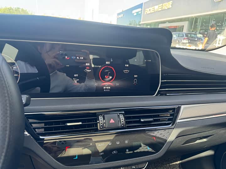 Hongqi HS5 2022 2.0 T 4 WD — фото 15
