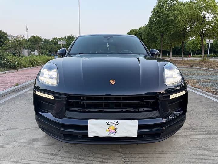 Porsche Macan 2023 Macan 2.0 T — фото 2