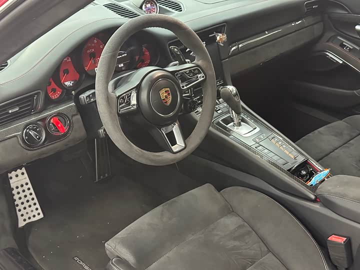 Porsche 911 2017 Carrera GTS 3.0 T — фото 9