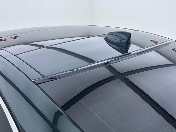 Jaguar XFL 2023 XFL 2.0 T P 250 2 WD — фото 11