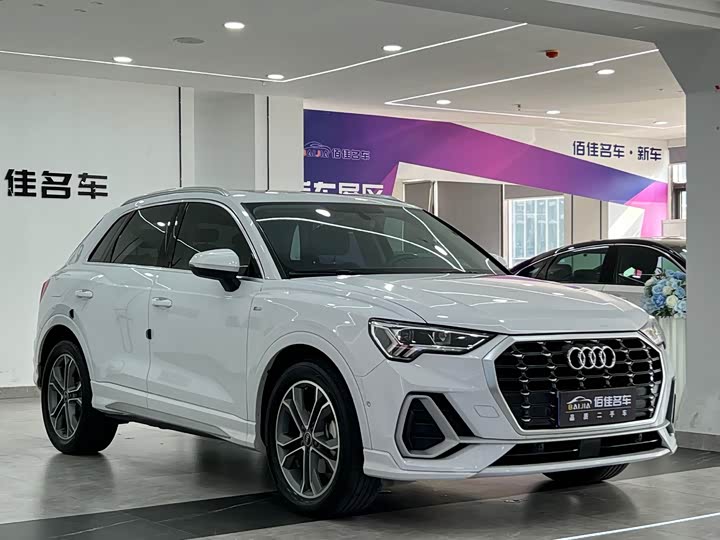 Audi Q3 40 TFSI стиль-динамик — фото 3