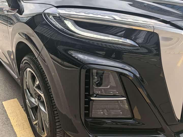 Hongqi HS3 PHEV 2024 115km — фото 4
