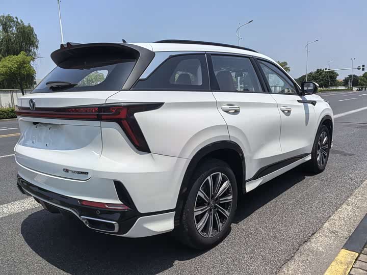 Changan CS75 PLUS 2023 1.5 T ATLuxury — фото 13