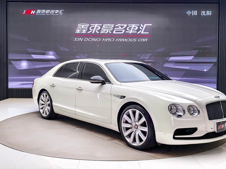 Bentley Flying Spur — фото 3