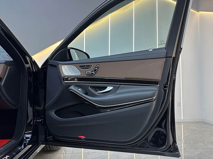 Maybach S-Class 2018 S 450 4 MATIC — фото 21