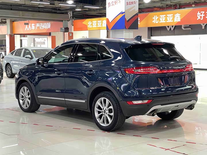 Lincoln MKC 2017 2.0 T 2 WD — фото 4