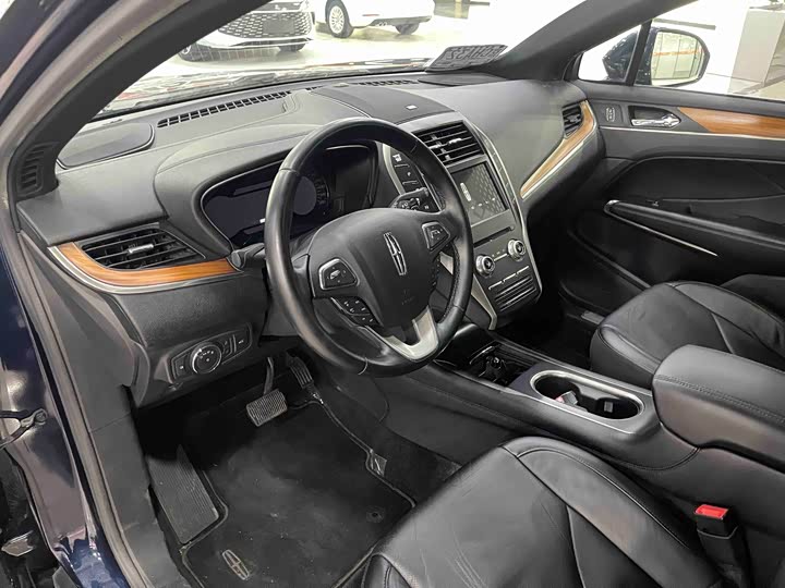 Lincoln MKC 2017 2.0 T 2 WD — фото 11