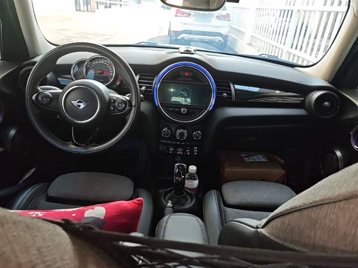 MINI Hatch — фото 16