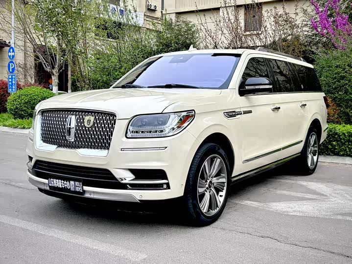 Lincoln Navigator — фото 1