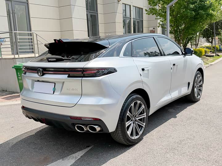 Changan UNI-K 2023 2.0 T 2 WD — фото 14