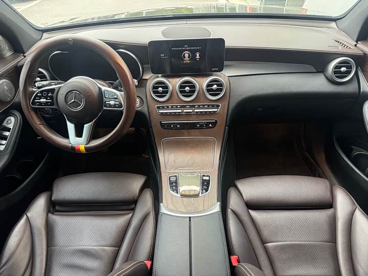 Mercedes-Benz GLC 2020 GLC 260 L 4 MATIC Luxury — фото 8