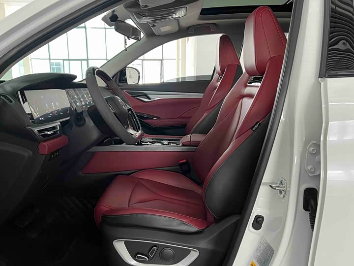Changan CS75 PLUS 2021 2.0 T AT — фото 12