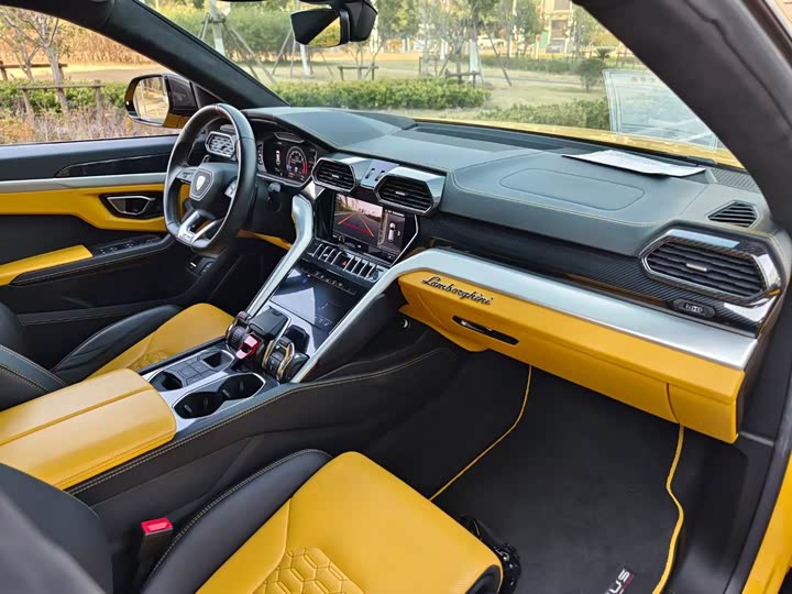 Lamborghini Urus 2018 4.0 T V 8 — фото 6