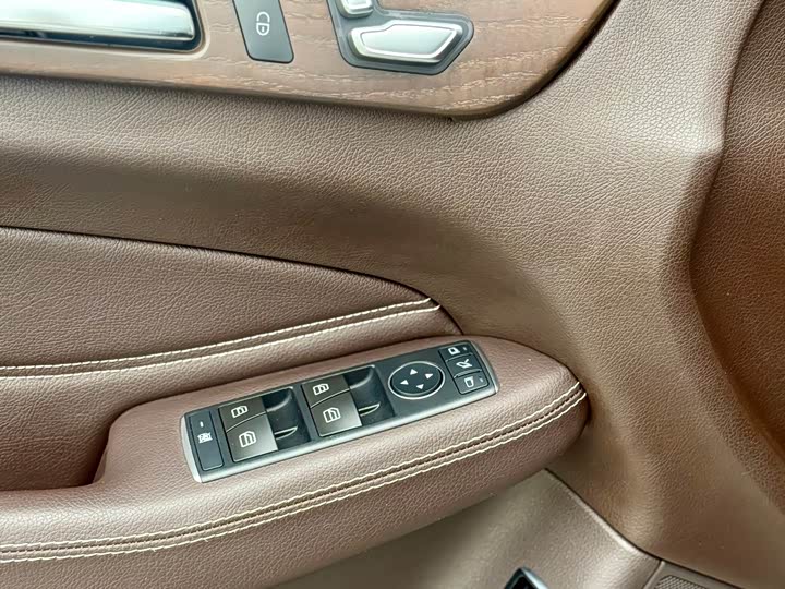 Mercedes-Benz GLS 2016 GLS 400 4 MATIC — фото 21