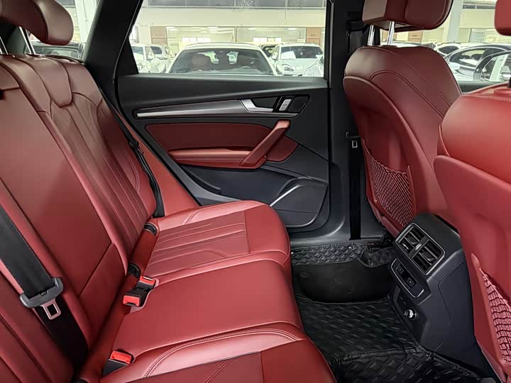 Audi Q5L 40 TFSI люкс-динамик — фото 10