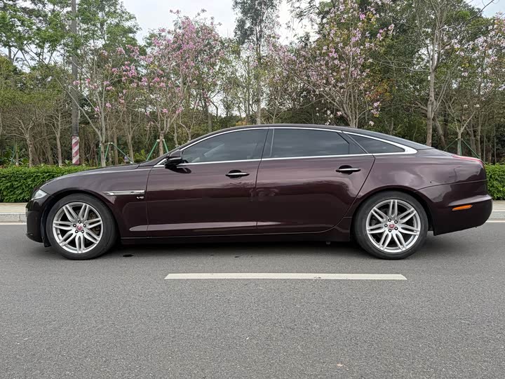 Jaguar XJ 2018 XJL 3.0 SC 2 WD — фото 6