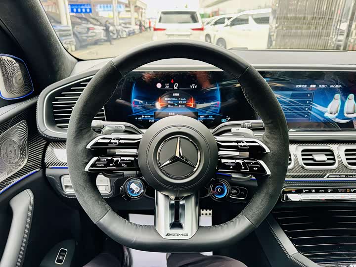 Mercedes-Benz GLS 2024 AMG GLS 63 4 MATIC+ — фото 8