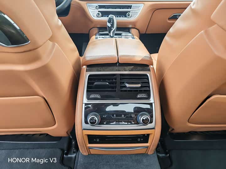 BMW 7-Series 2016 730 Li Luxury — фото 19