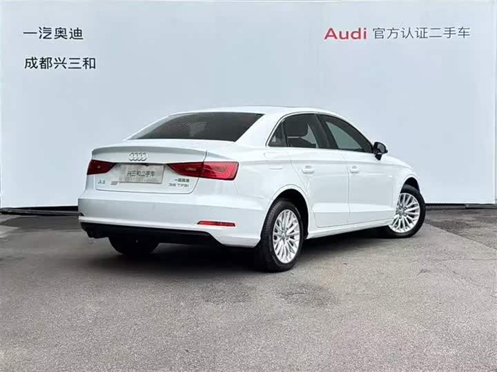 Audi A3 2015 Limousine 35 TFSI — фото 4