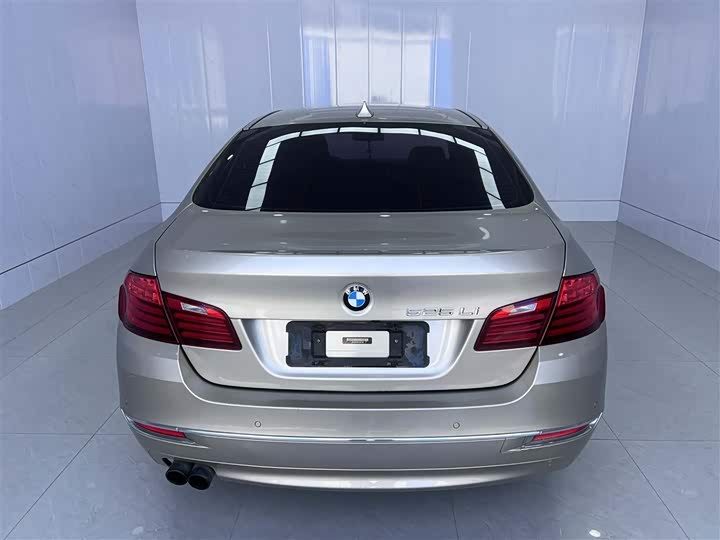 BMW 5 Series 525Li — фото 5