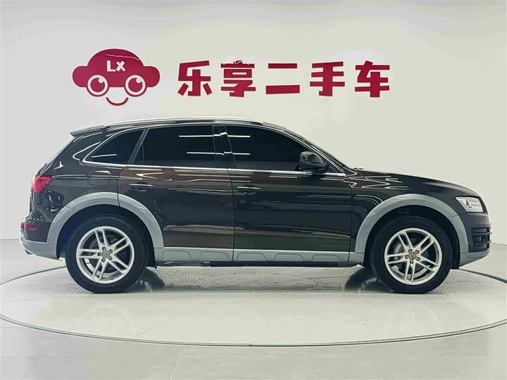 Audi Q5 2017 Plus 40 TFSI — фото 6