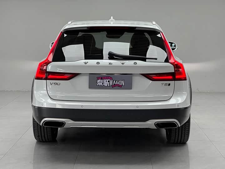 Volvo V90 2017 Cross Country T 5 AWD — фото 5