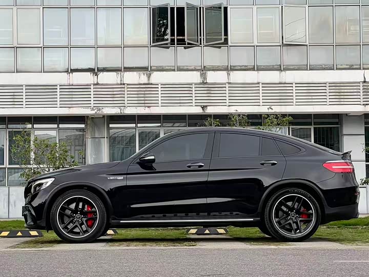 Mercedes-Benz GLC 2018 AMG GLC 63 4 MATIC+ SUV — фото 7