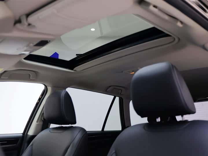 Subaru Outback — фото 27