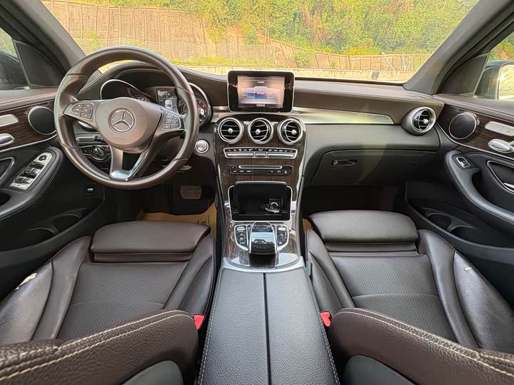 Mercedes-Benz GLC 2018 GLC 260 4 MATIC — фото 14